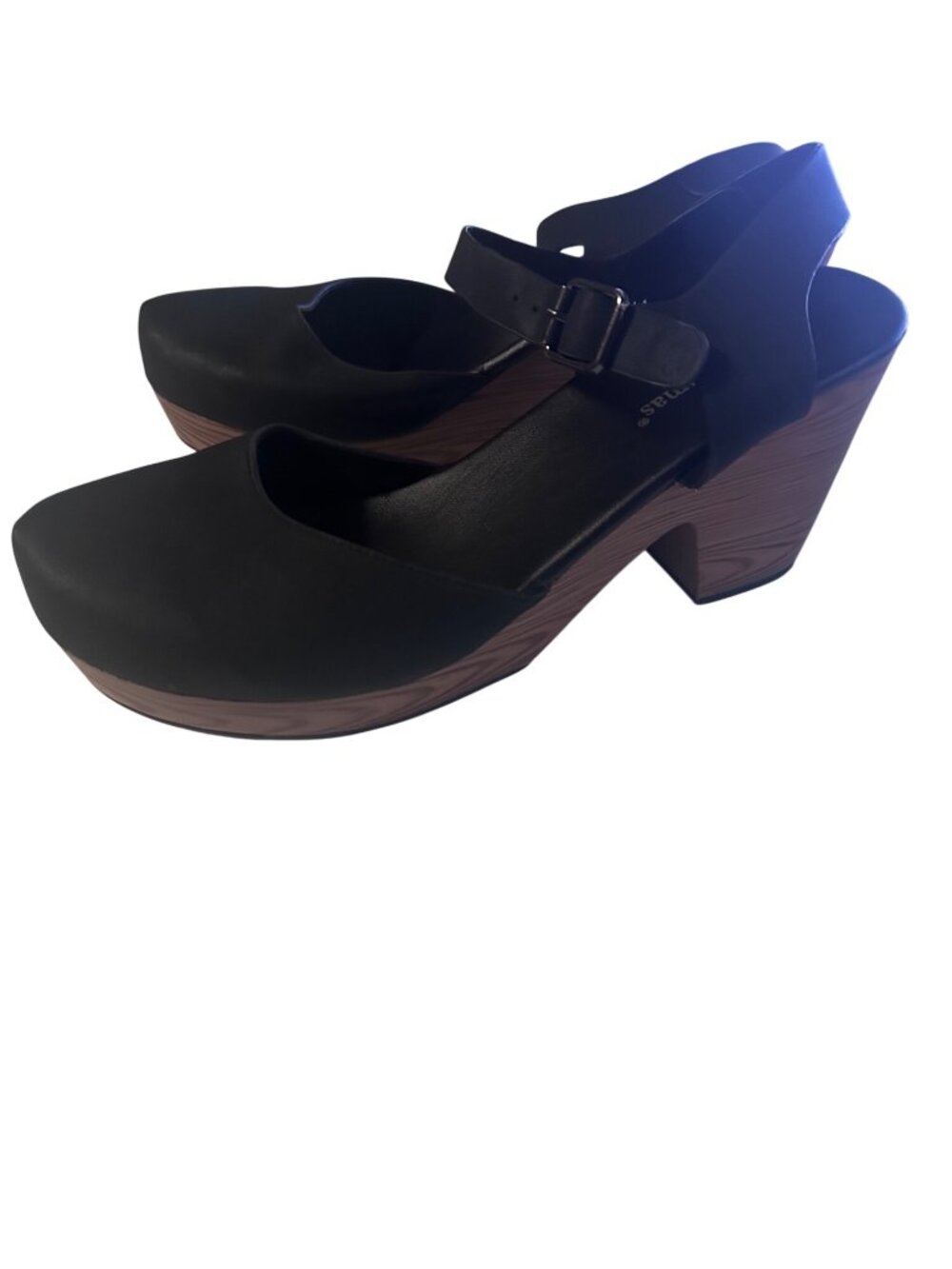 Pierre Dumas black buckle heels with wood grain heels size 11M Pam-1